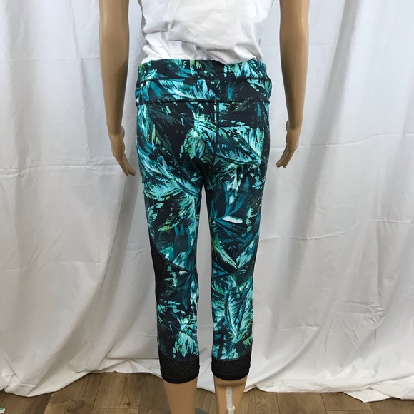 ATHLETA Napoli Sonar Palm Leaf Mesh Cropped Sz M - Picture 7 of 8
